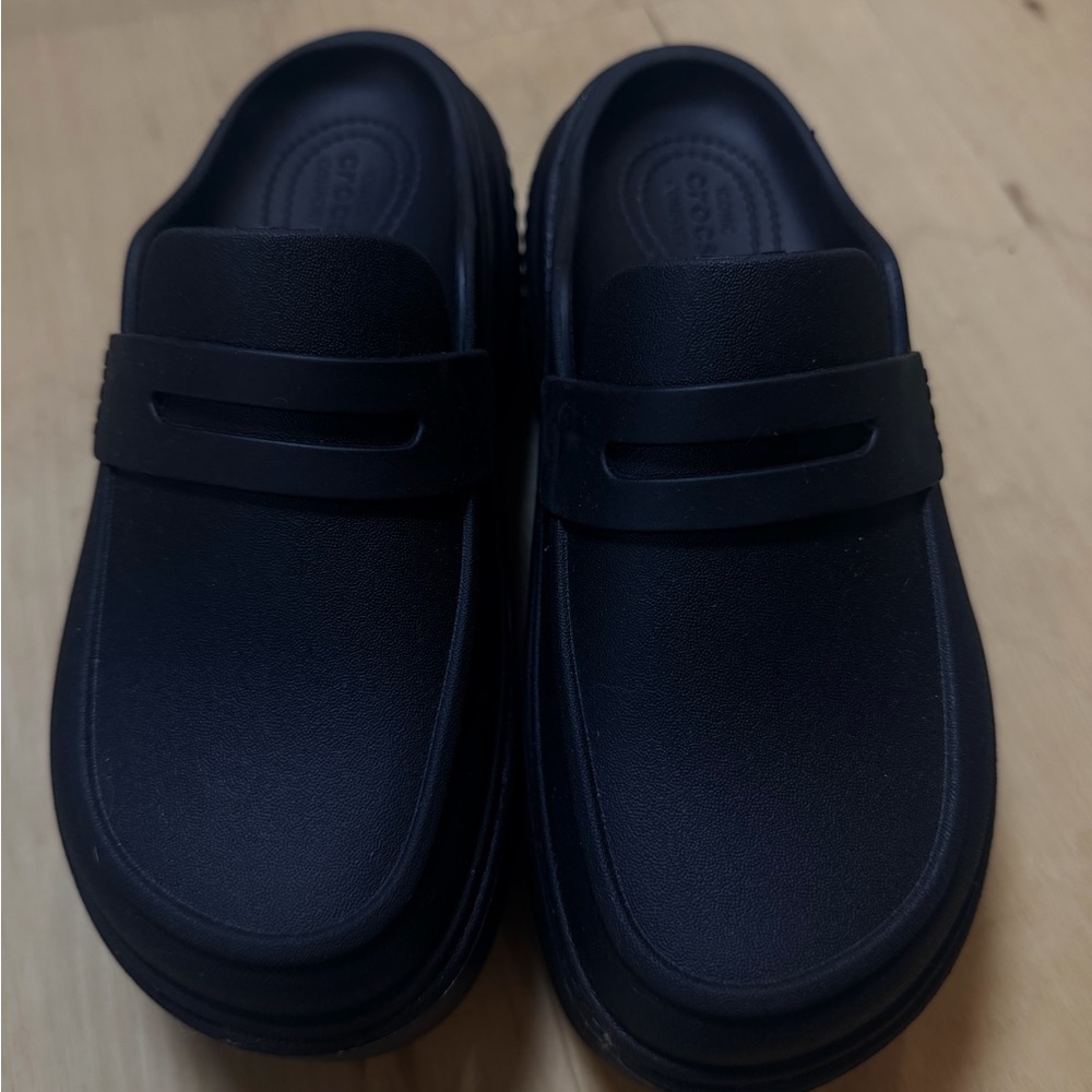 CROCS  Black Loafers
New